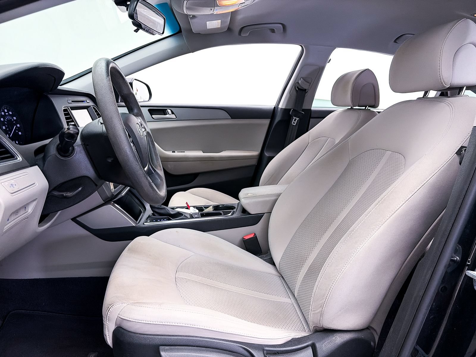 Used 2017 Hyundai Sonata SE FWD image 14