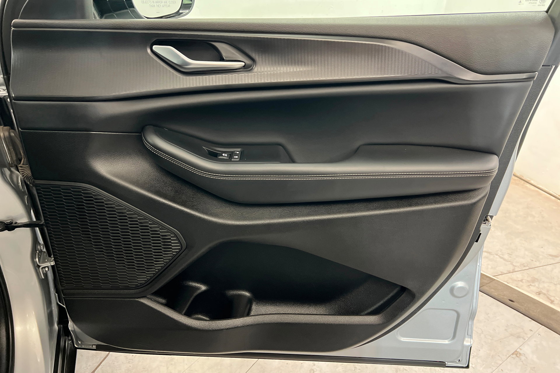 Used 2024 Jeep Grand Cherokee L Laredo image 25