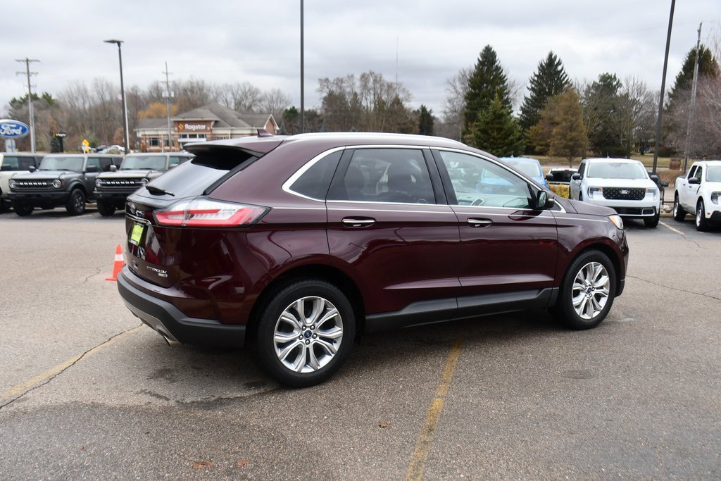 Used 2019 Ford Edge Titanium w/ Cold Weather Package image 7