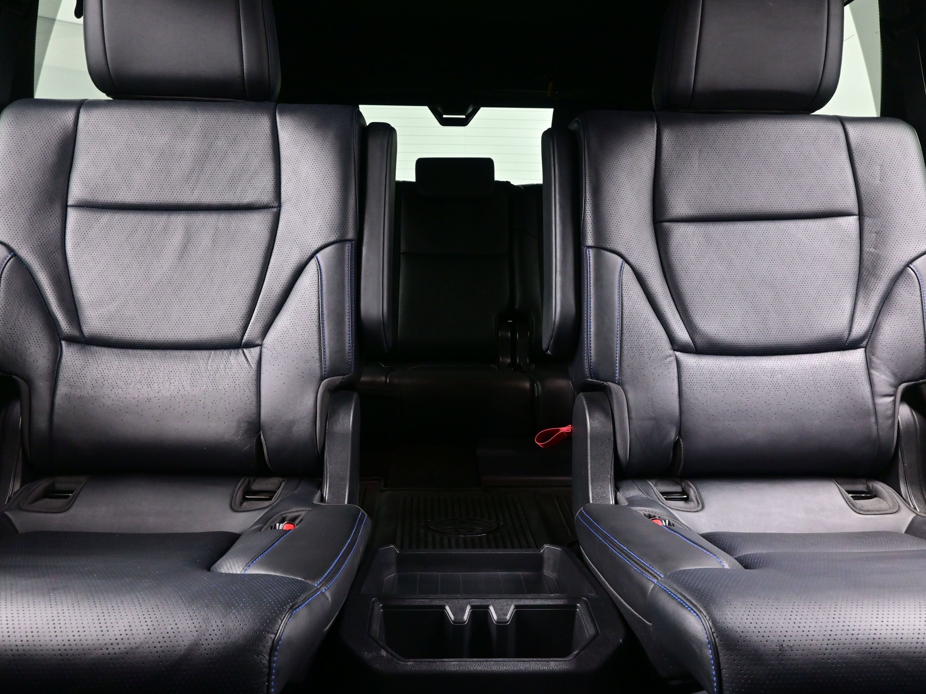 Used 2025 Toyota Sequoia Platinum image 17