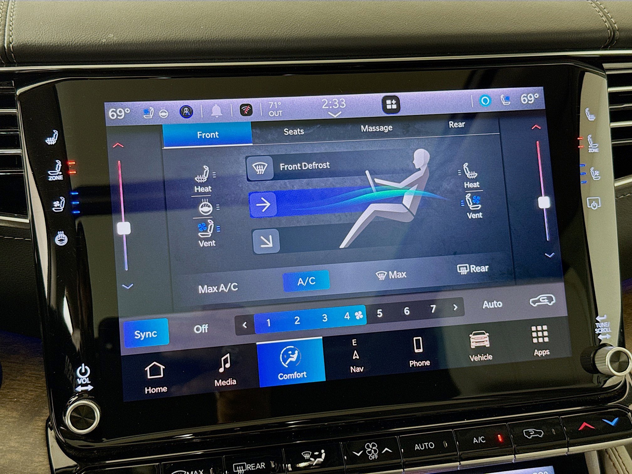 Used 2024 Jeep Grand Wagoneer L 4WD image 18