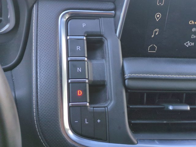 Used 2023 GMC Yukon SLT w/ SLT Luxury Package image 12