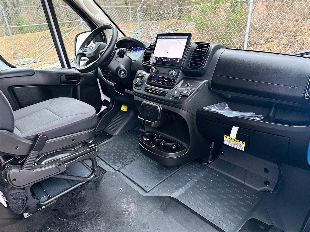 Used 2024 RAM ProMaster 3500 w/ Delivery Van Package image 31