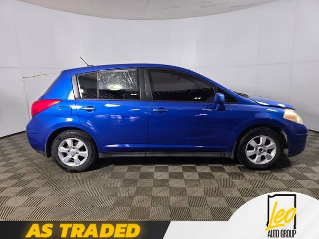 Used 2008 Nissan Versa Hatchback w/ Convenience Pkg FWD image 5