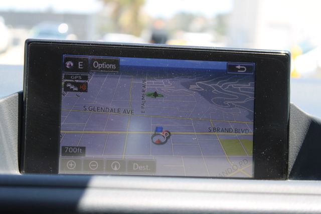 Used 2017 Lexus CT 200h FWD image 13