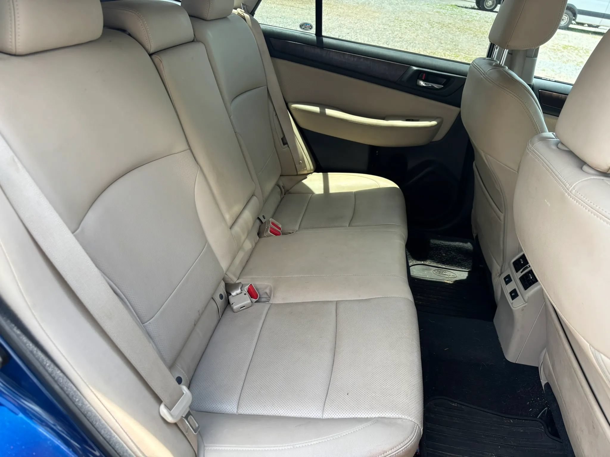Used 2016 Subaru Outback 2.5i Limited AWD/4WD image 17