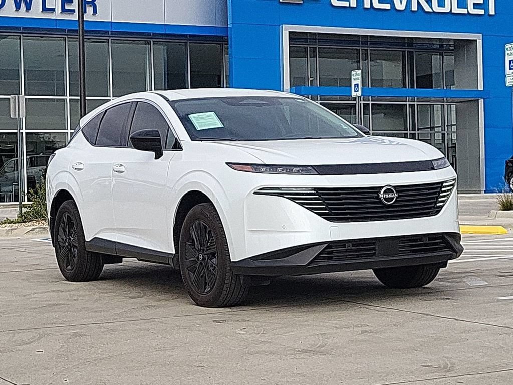Used 2025 Nissan Murano SV AWD/4WD image 2