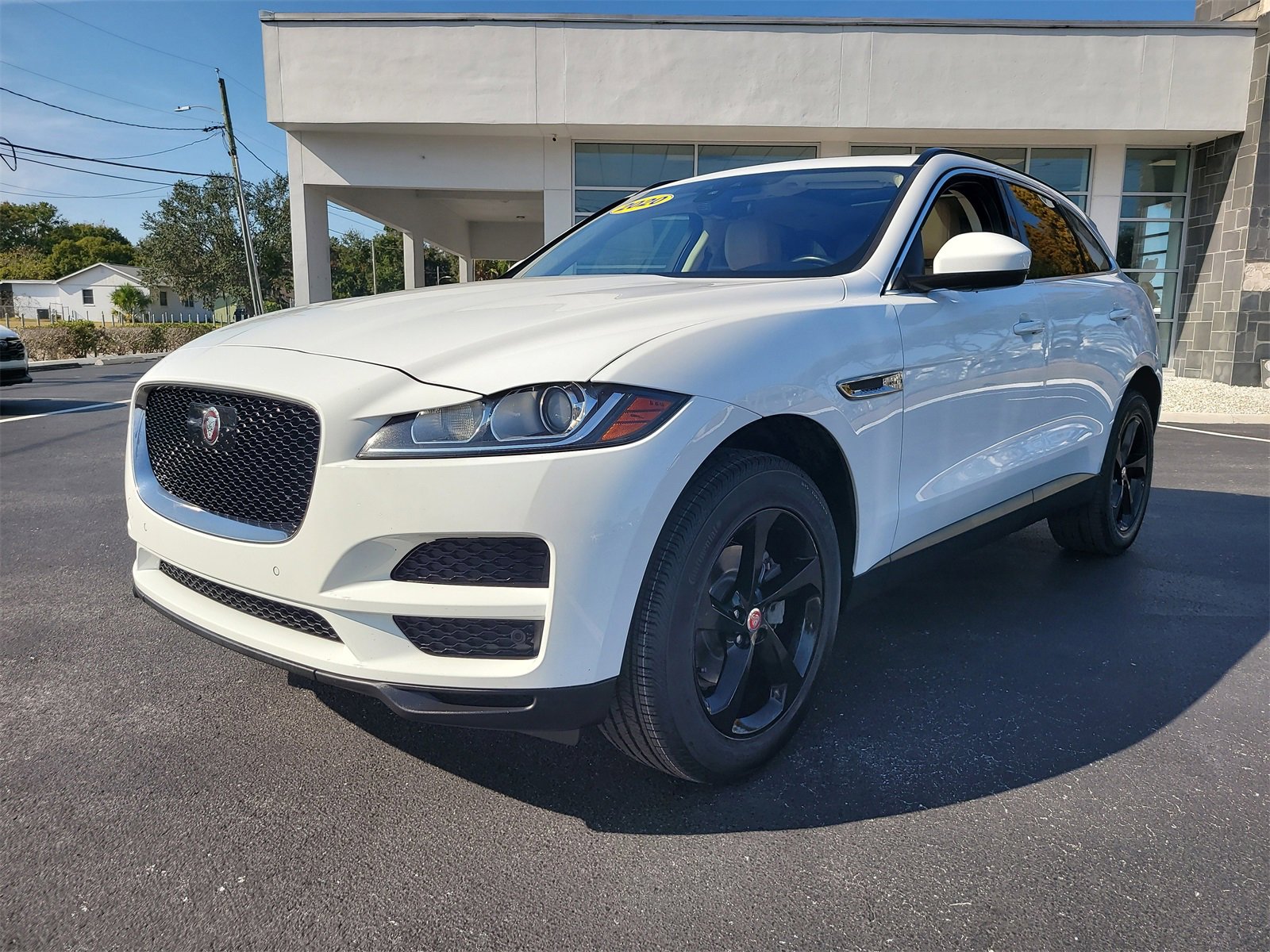Used 2020 Jaguar F-PACE Premium image 4