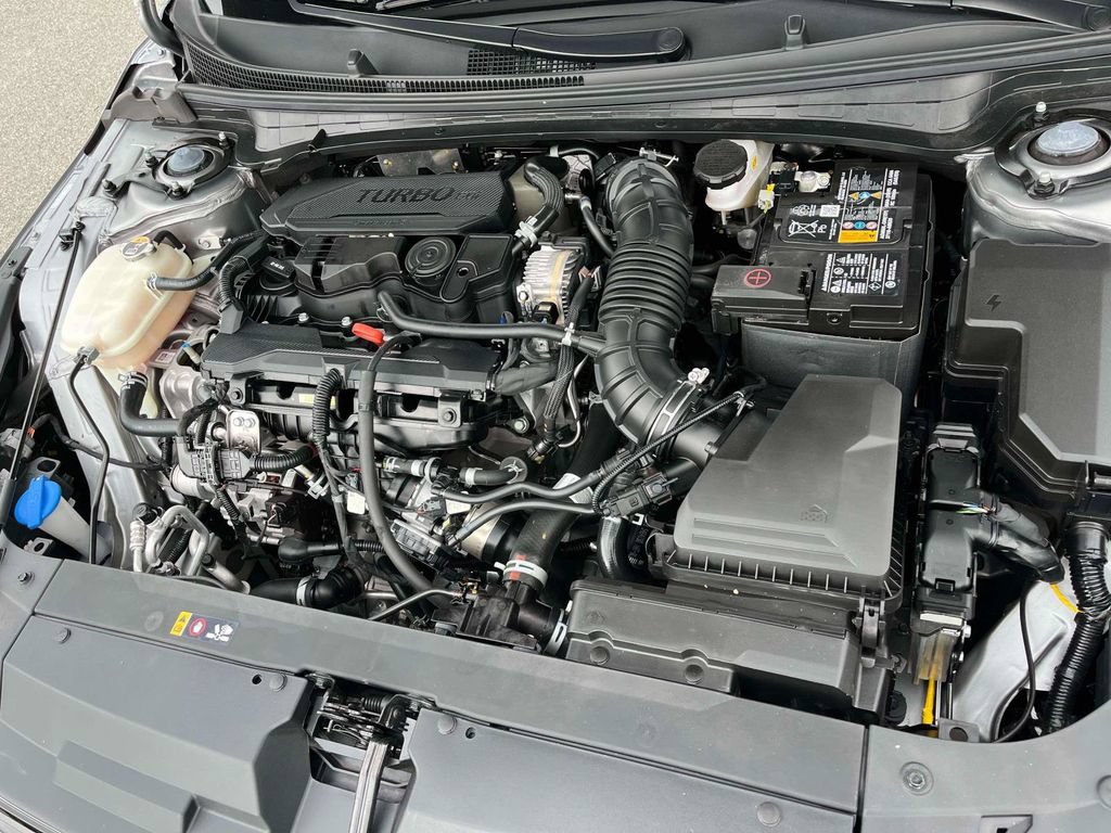 Used 2025 Kia K4 GT-Line Turbo FWD image 38