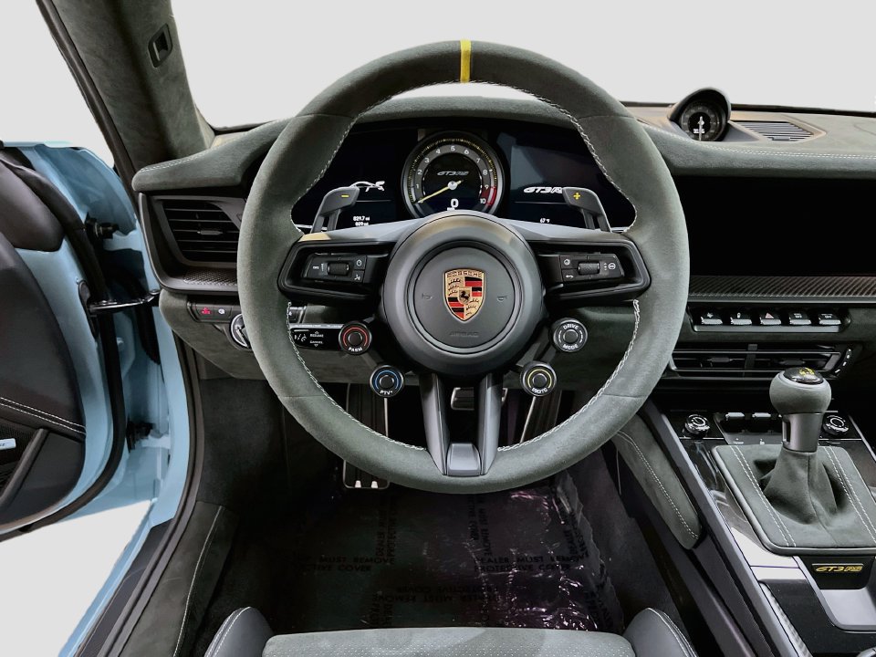 Certified 2025 Porsche 911 GT3 RS RWD image 12