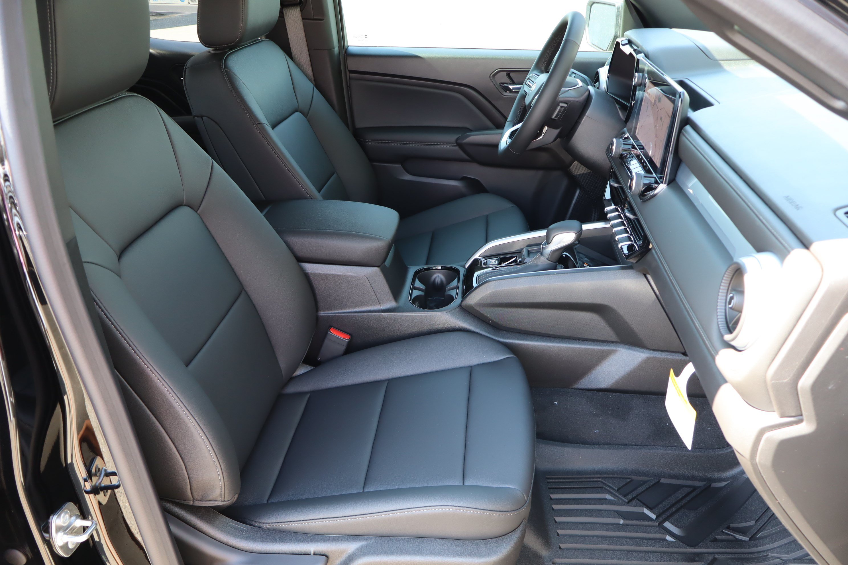 New 2026 Chevrolet Colorado LT w/ LT Convenience Package RWD image 23