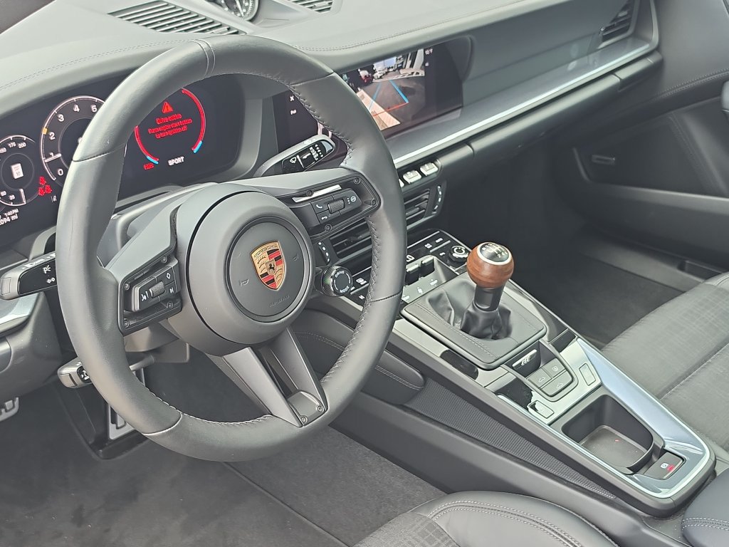 Used 2026 Porsche 911 Carrera T RWD image 12