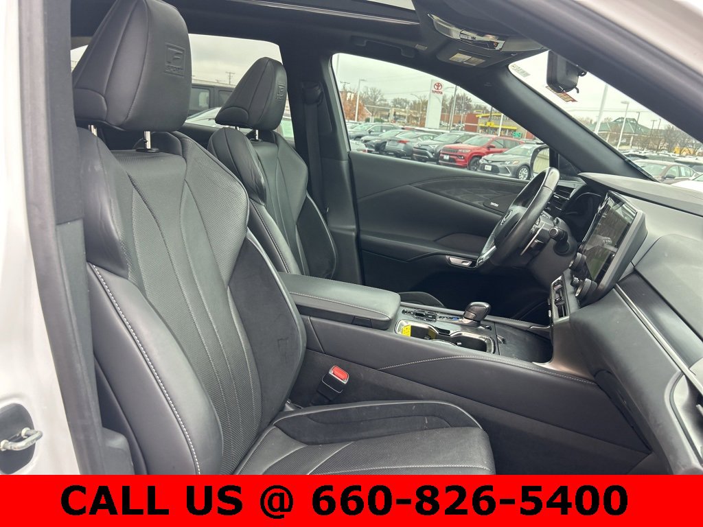 Used 2024 Lexus RX 500h F Sport image 9