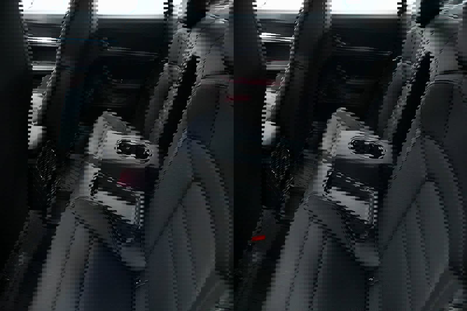 Certified 2025 Porsche Taycan 4S image 28