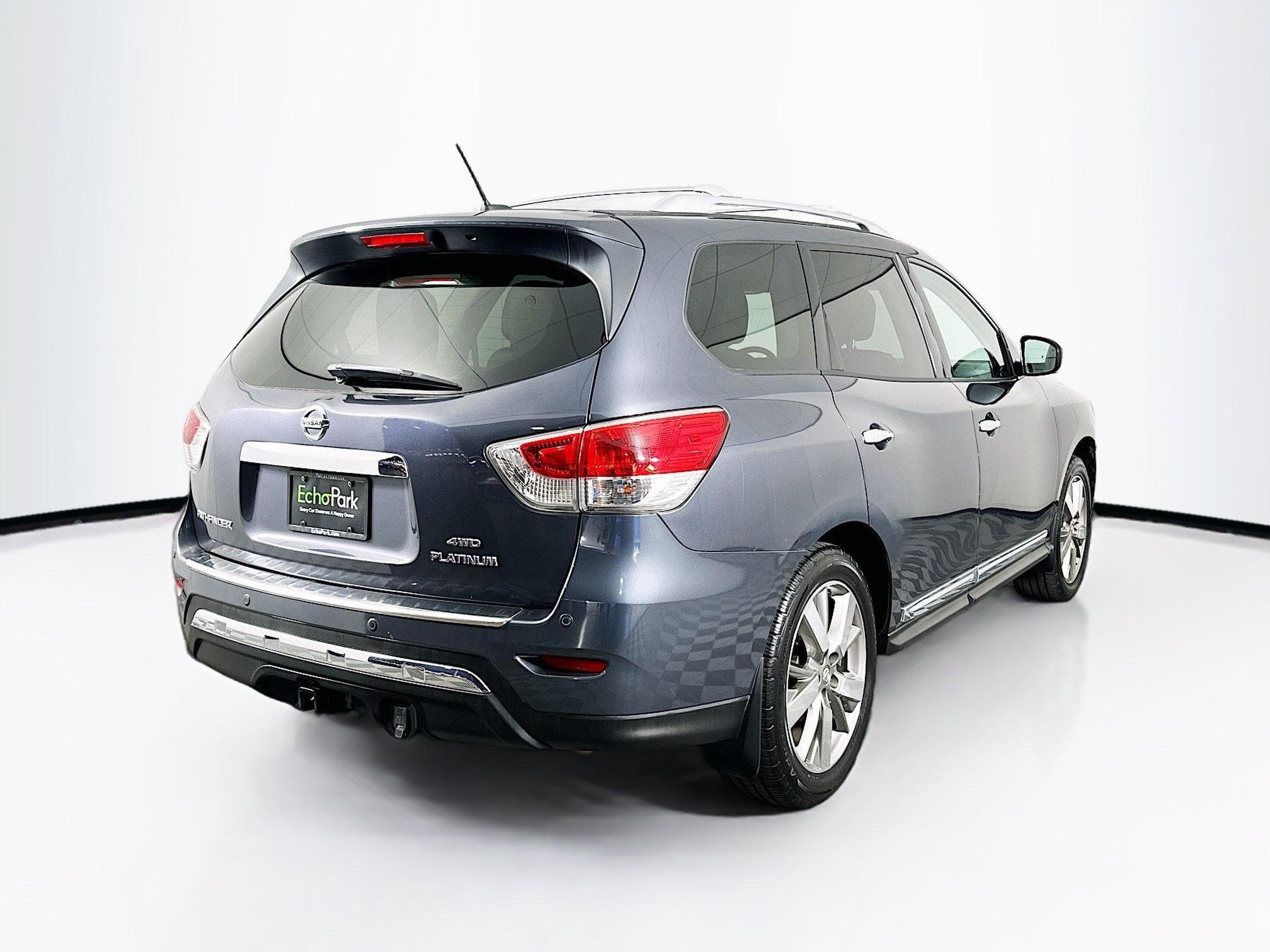 Used 2014 Nissan Pathfinder Platinum w/ Platinum Premium Package AWD/4WD image 9