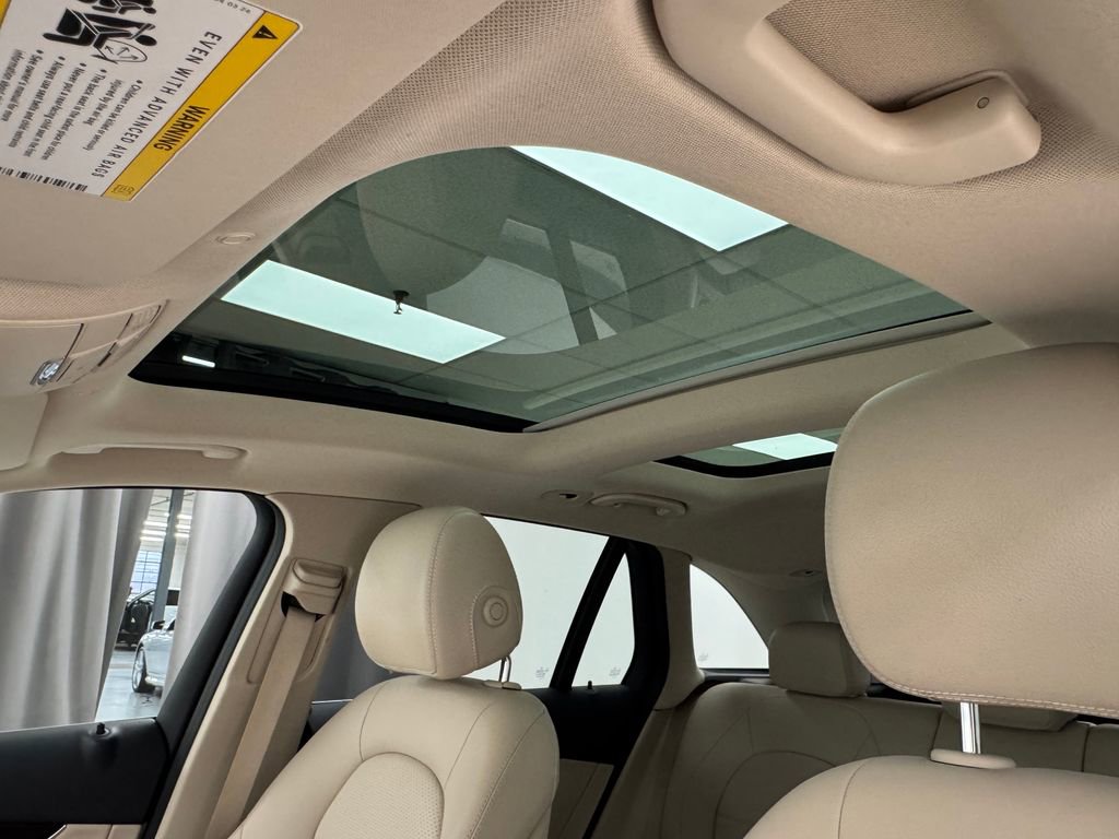 Used 2022 Mercedes-Benz GLC 300 4MATIC image 27