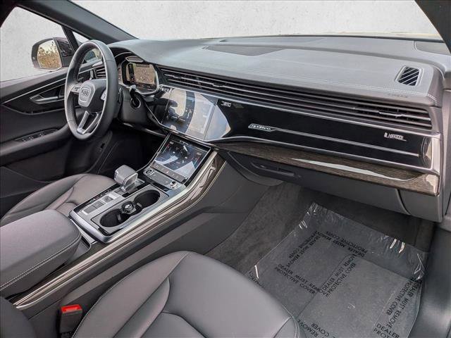 Certified 2025 Audi Q7 3.0T Premium w/ Convenience Package image 24