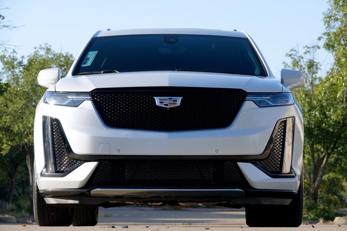 Used 2021 Cadillac XT6 Sport image 16