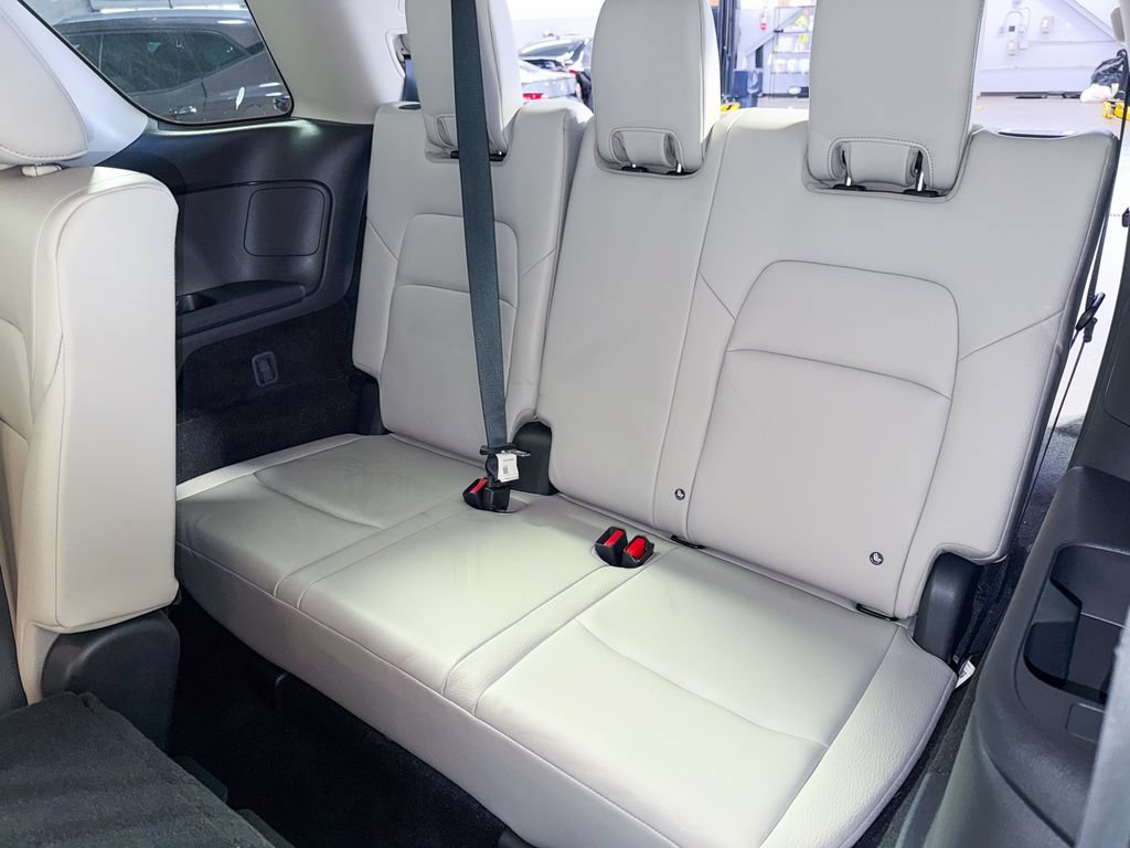 Certified 2024 Nissan Pathfinder SL AWD/4WD image 37