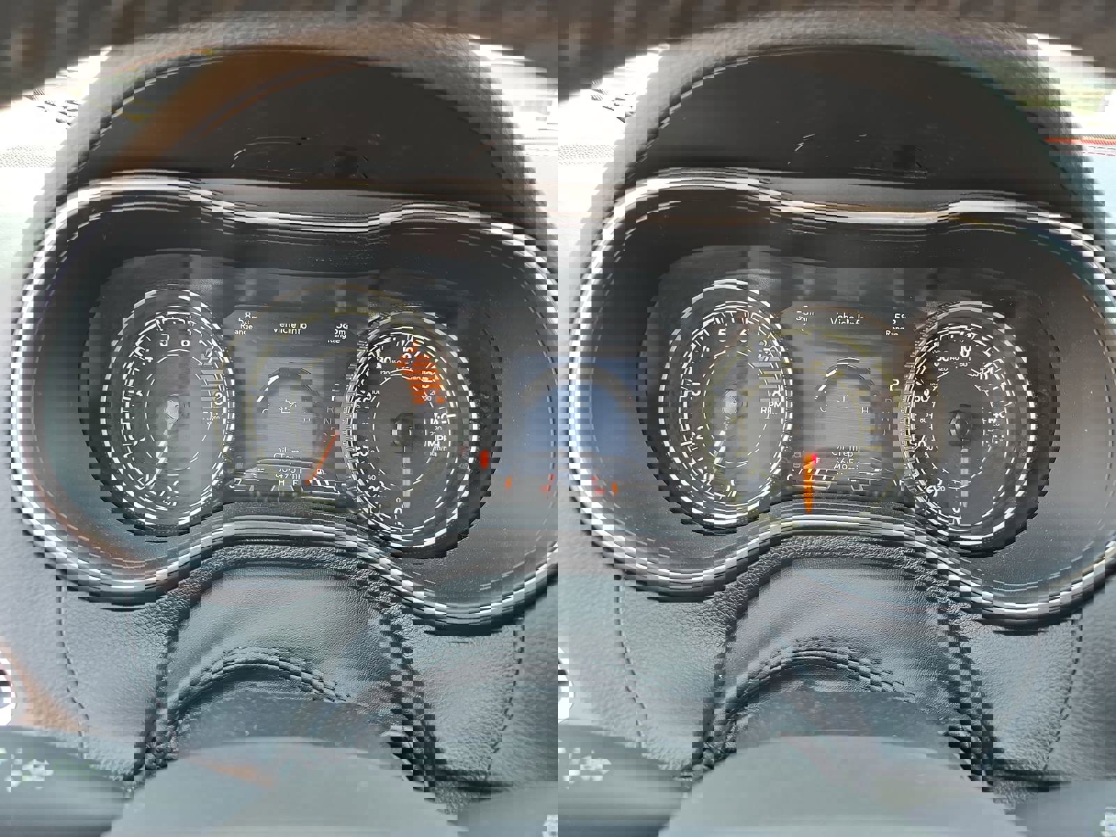 Used 2020 Jeep Cherokee Trailhawk w/ Cold Weather Group image 21