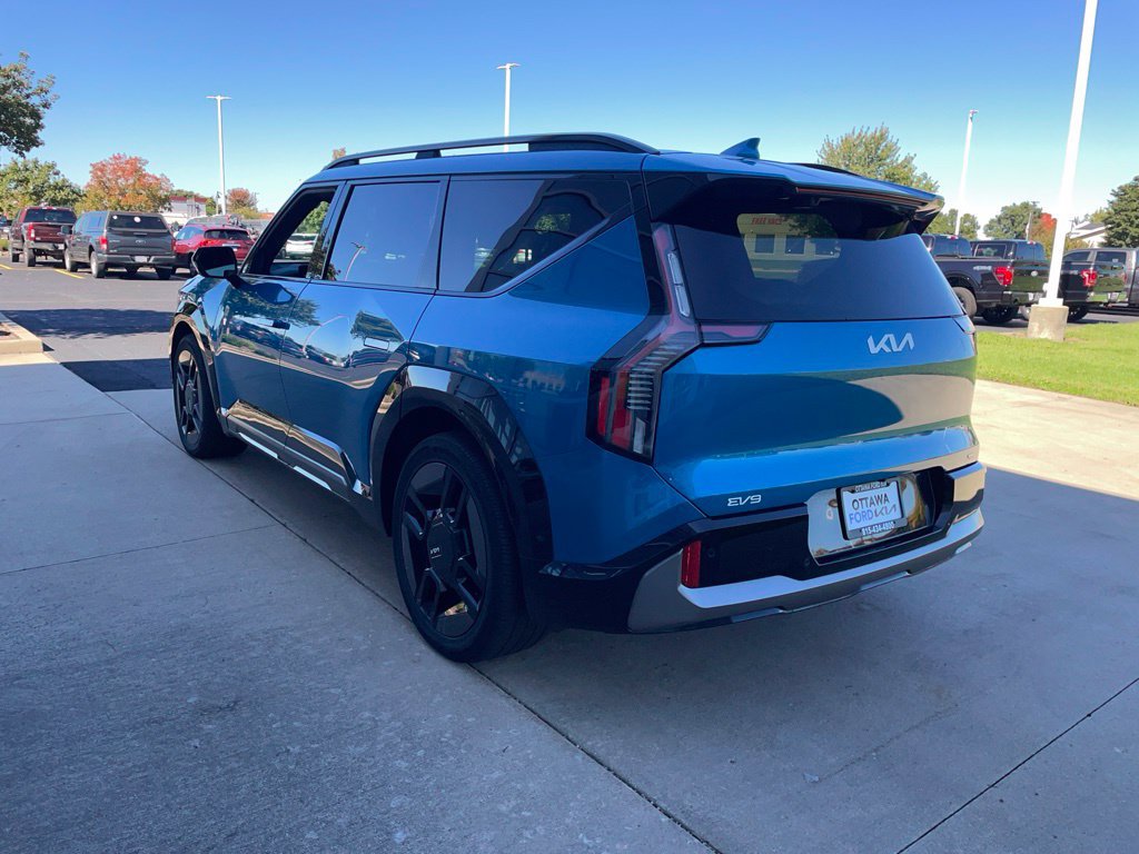 Used 2024 Kia EV9 GT-Line AWD/4WD image 7