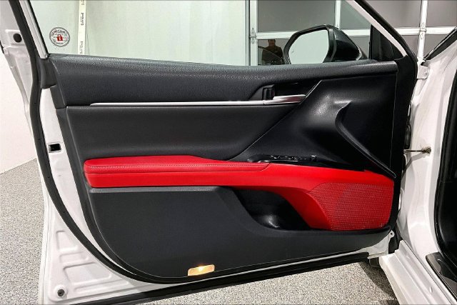 Used 2019 Toyota Camry XSE FWD image 24