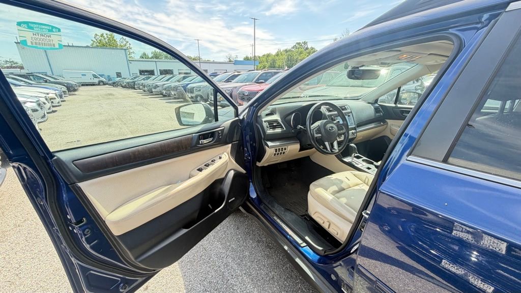 Used 2017 Subaru Outback 2.5i Limited AWD/4WD image 12
