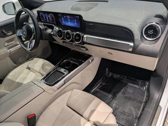 Certified 2025 Mercedes-Benz GLB 250 4MATIC image 21