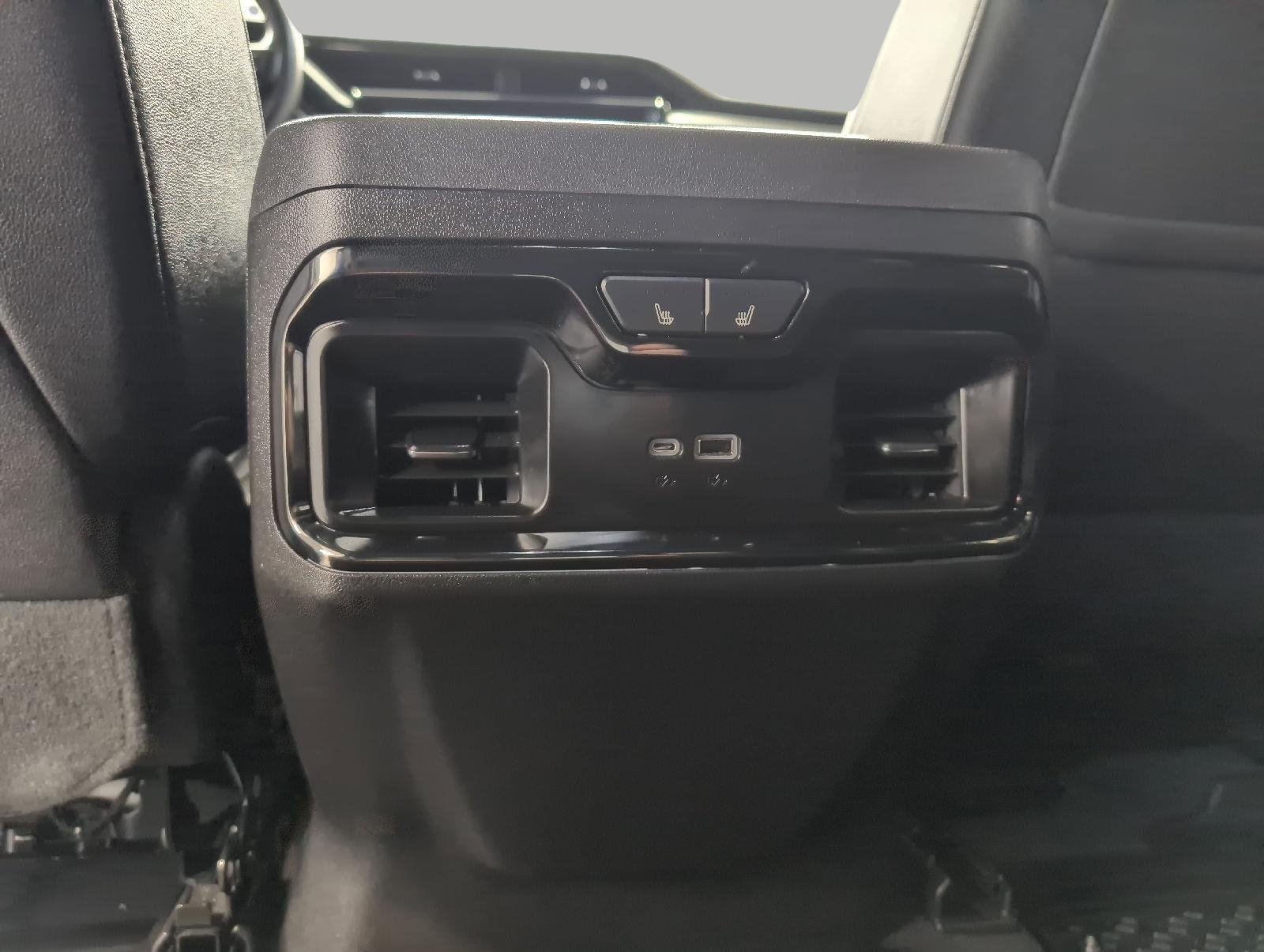 Used 2023 GMC Sierra 1500 AT4 w/ AT4 Premium Package AWD/4WD image 22