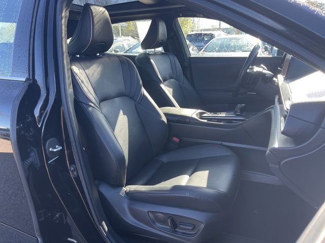 Used 2023 Toyota Crown Platinum AWD/4WD image 21