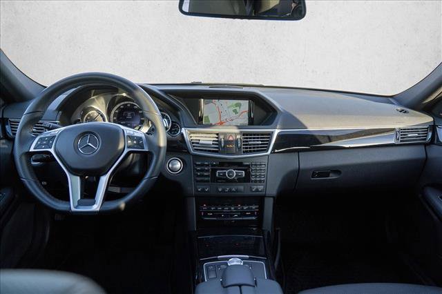 Used 2013 Mercedes-Benz E 550 4MATIC Sedan image 20