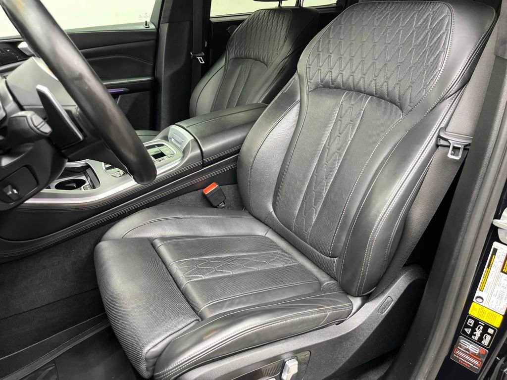 Used 2020 BMW X5 M50i w/ Executive Package AWD/4WD image 21