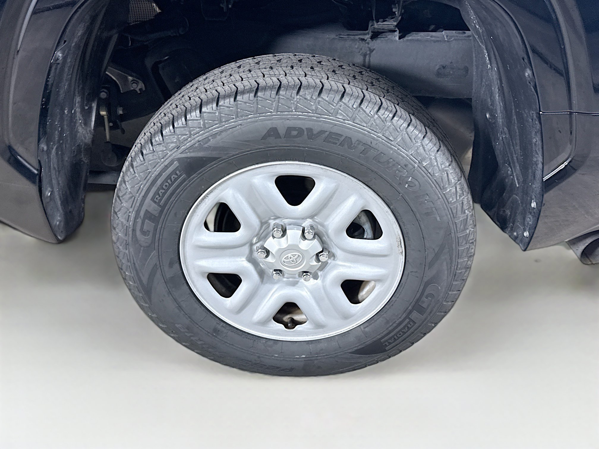 Used 2025 Toyota Tundra SR w/ SR Tow Package AWD/4WD image 35