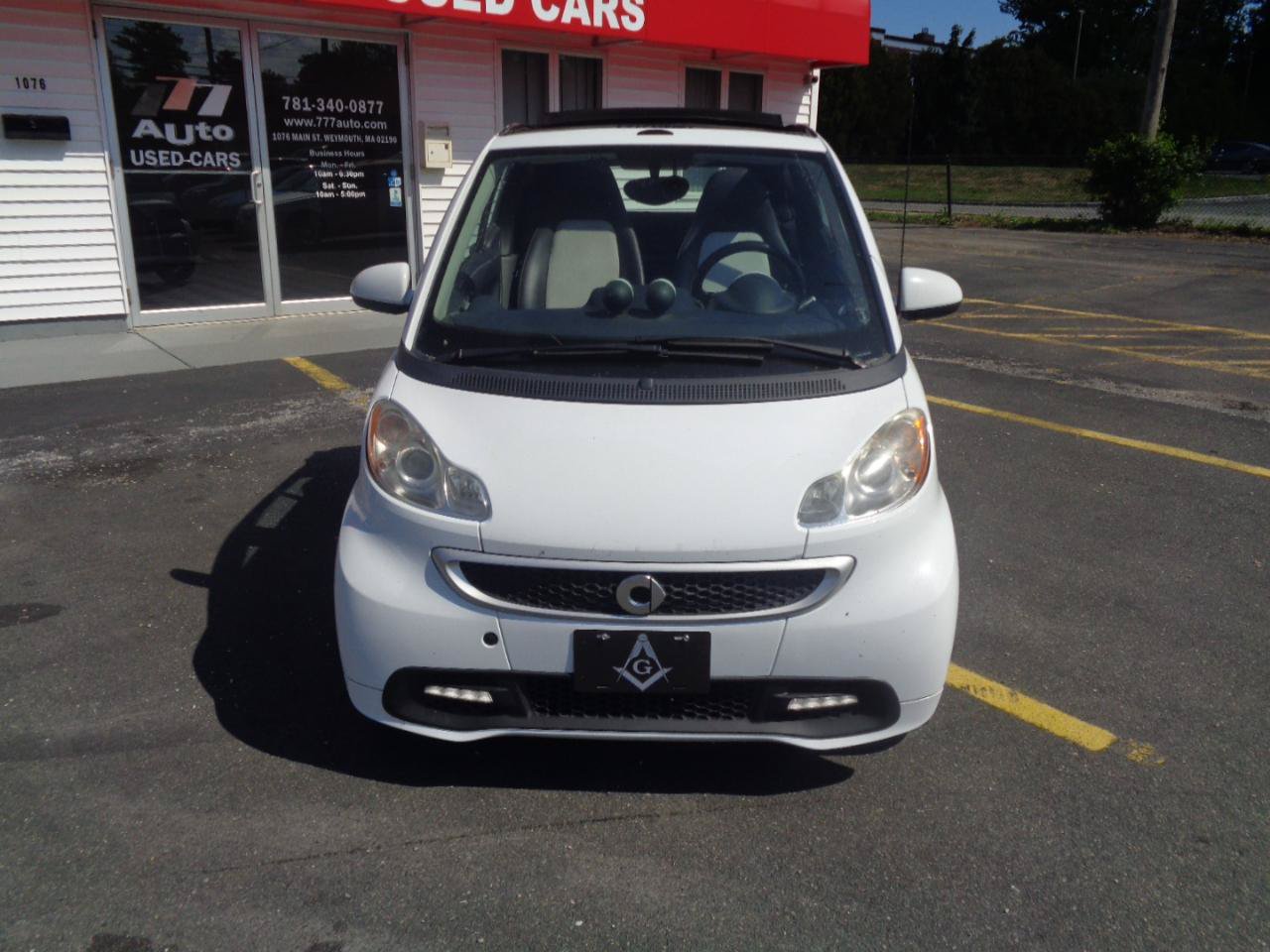 Used 2013 smart fortwo passion RWD image 3