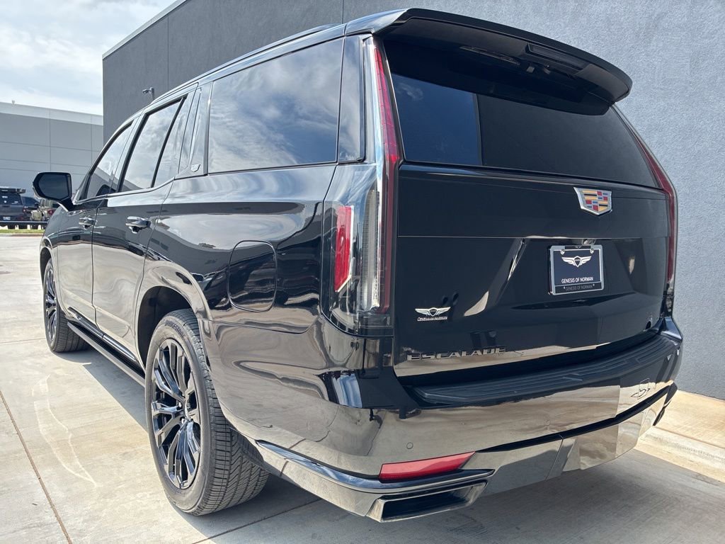 Used 2022 Cadillac Escalade Sport Platinum AWD/4WD image 6