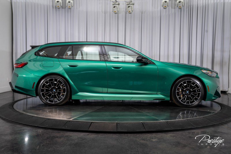 Used 2025 BMW M5 Touring w/ M Driver's Package image 21