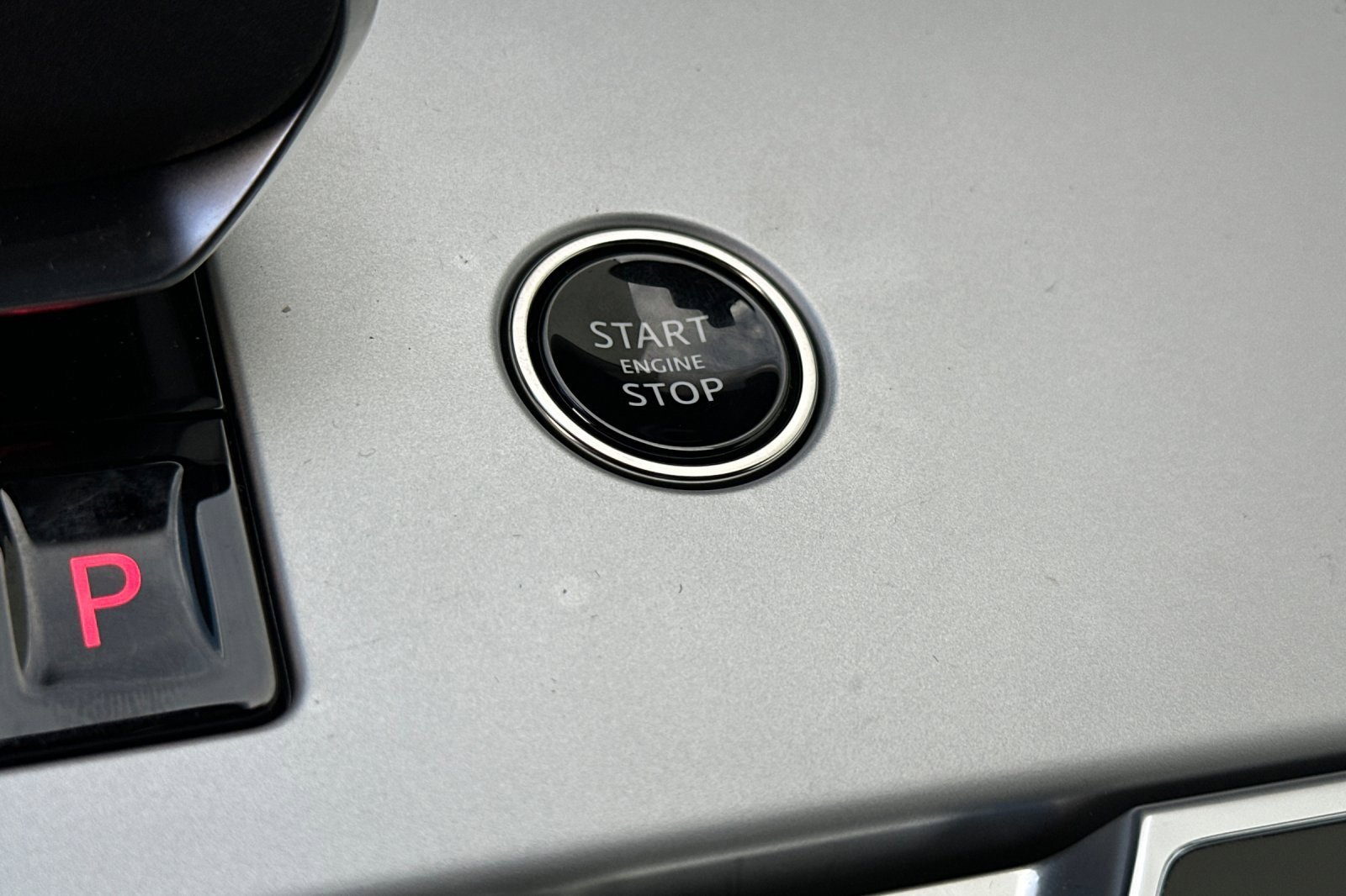 New 2025 Land Rover Range Rover Long Wheelbase SE image 21