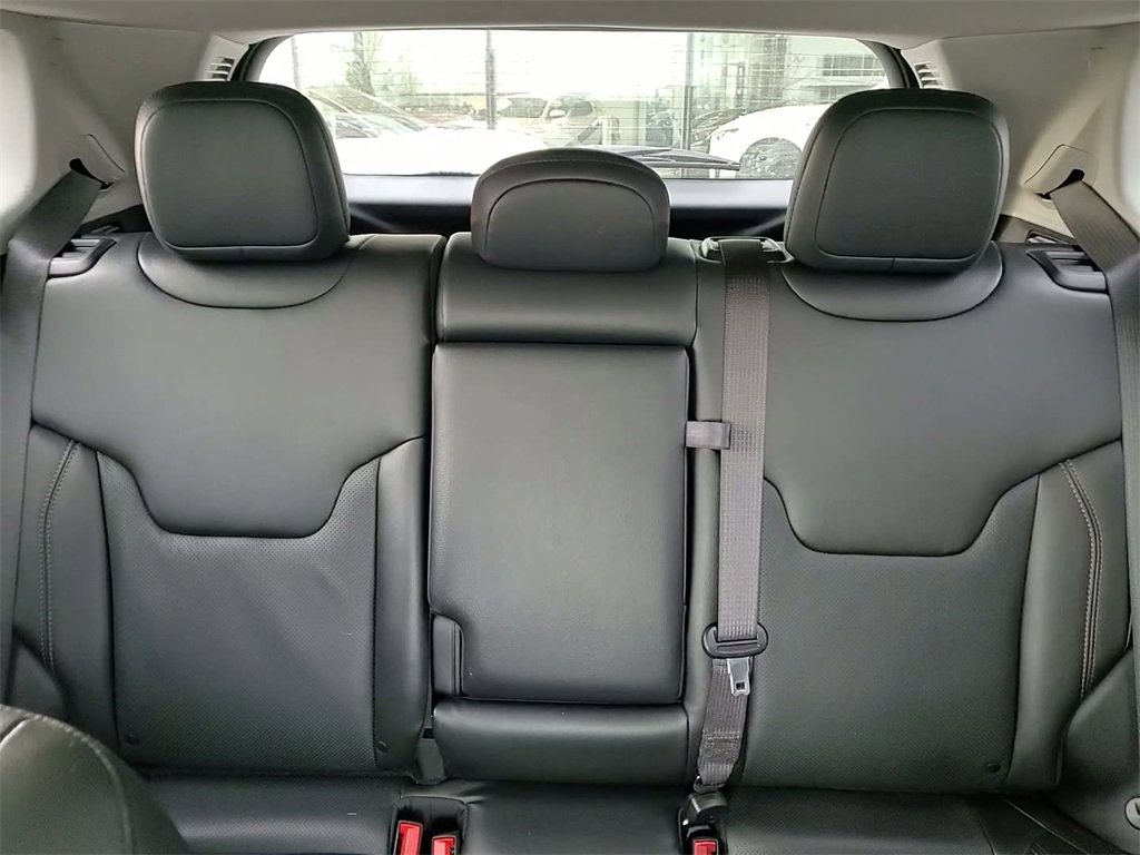 Used 2022 Jeep Compass Limited image 21