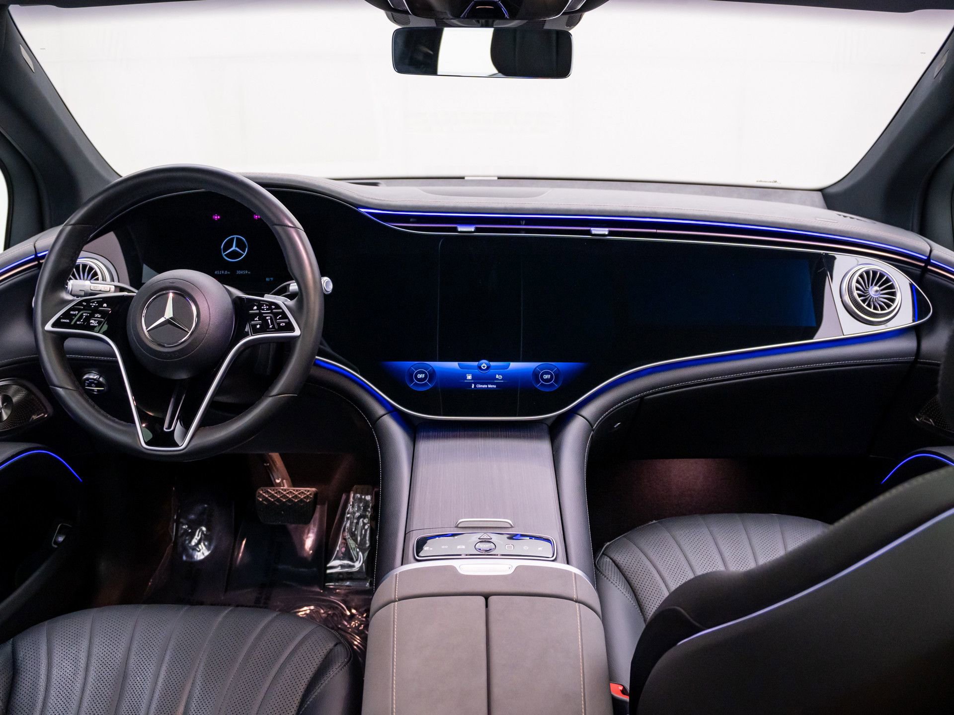 Used 2023 Mercedes-Benz EQS 580 4MATIC SUV image 10