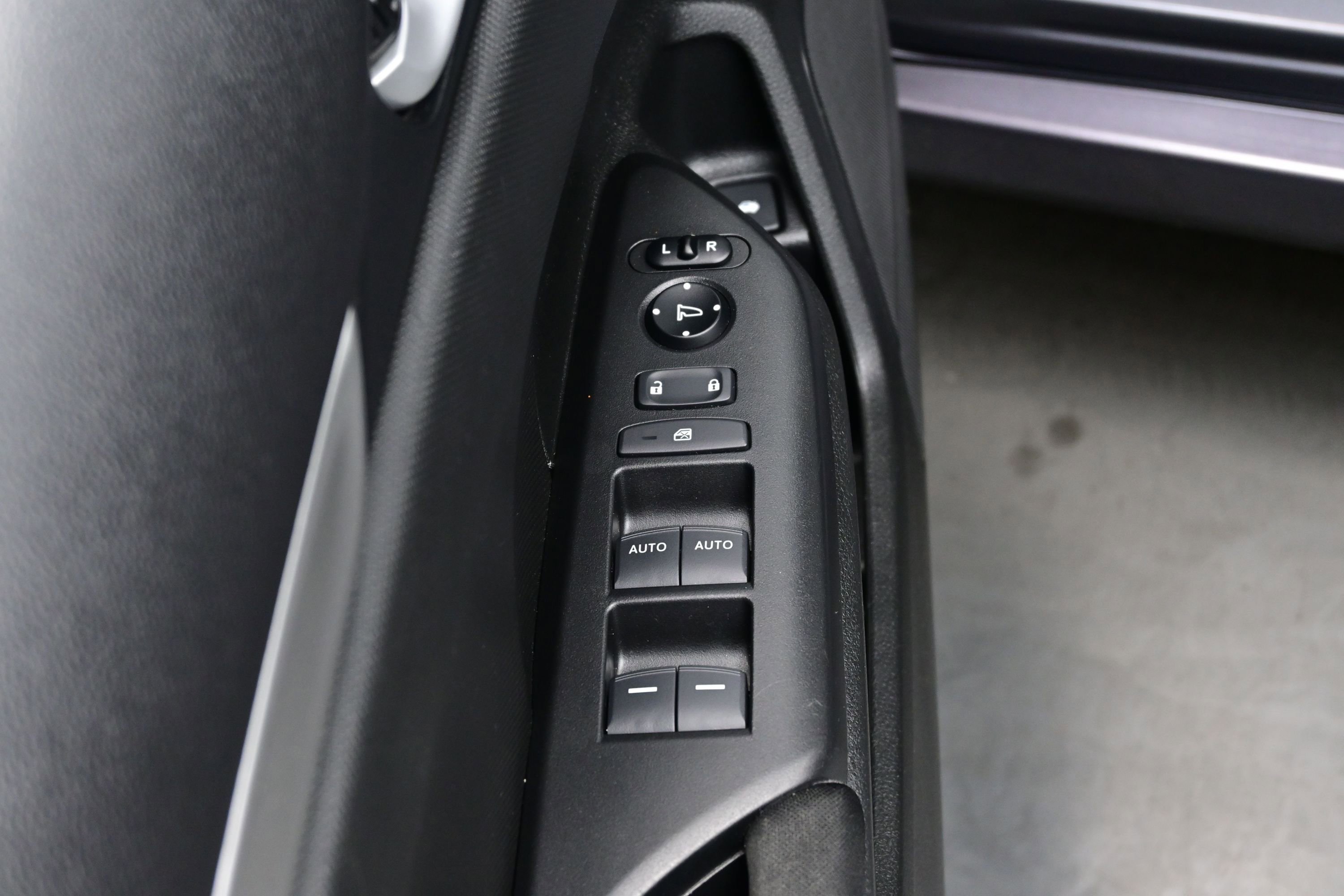 Used 2021 Honda Civic LX image 10
