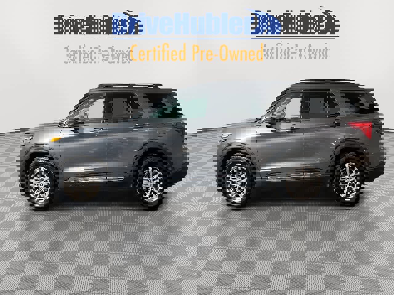 Used 2023 Ford Explorer XLT w/ Equipment Group 202A image 5