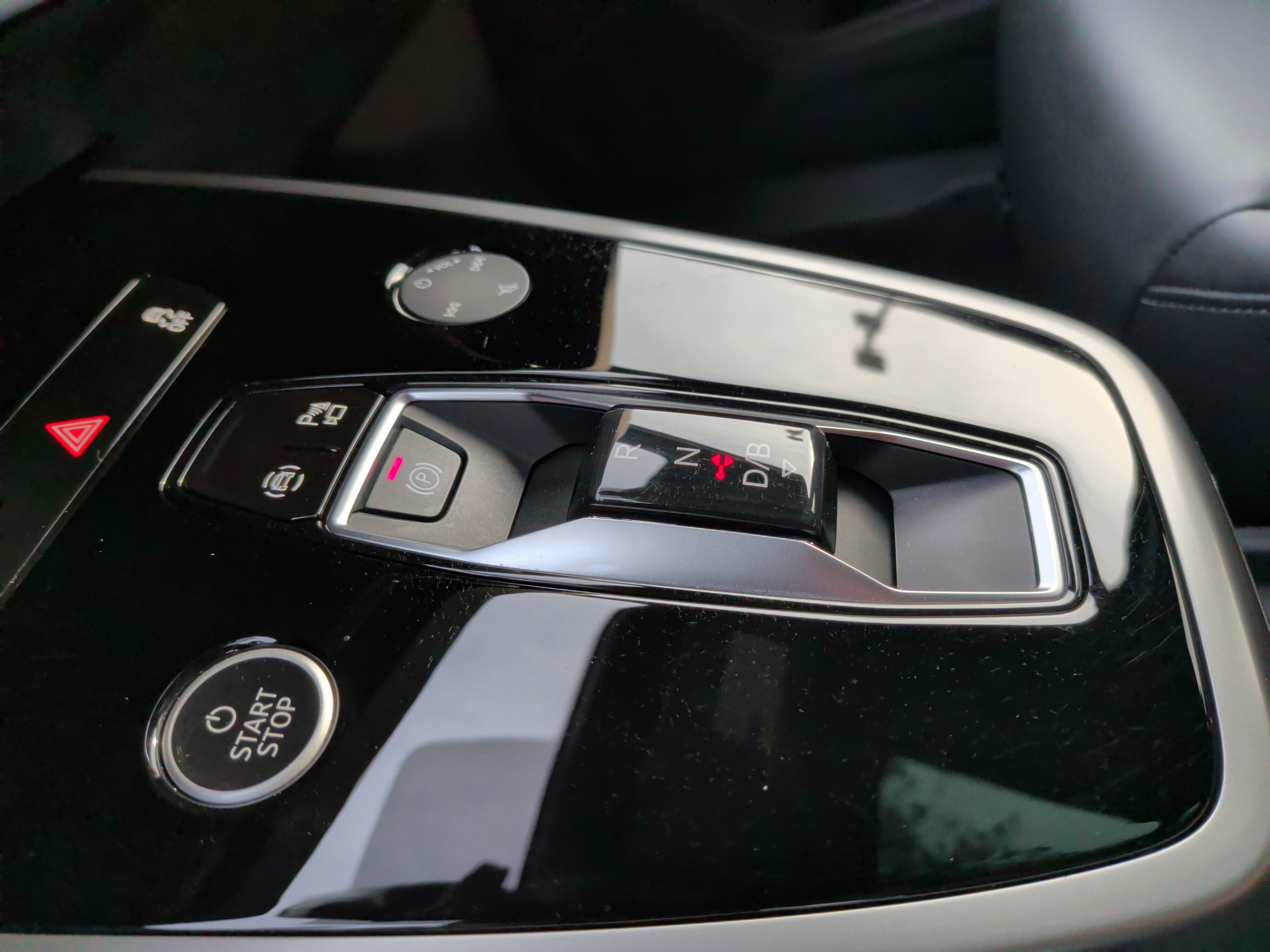 Certified 2023 Audi Q4 e-tron Premium Plus image 26