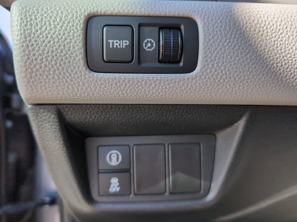 Used 2018 Honda Accord EX image 17