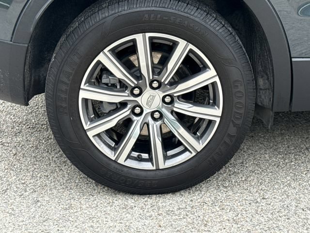 Used 2019 Cadillac XT4 Sport w/ Cold Weather Package FWD image 9