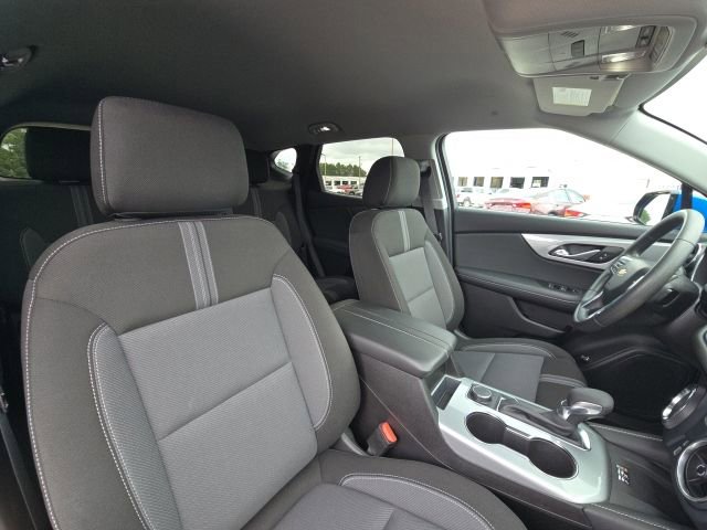Used 2024 Chevrolet Blazer LT w/ Convenience Package FWD image 19