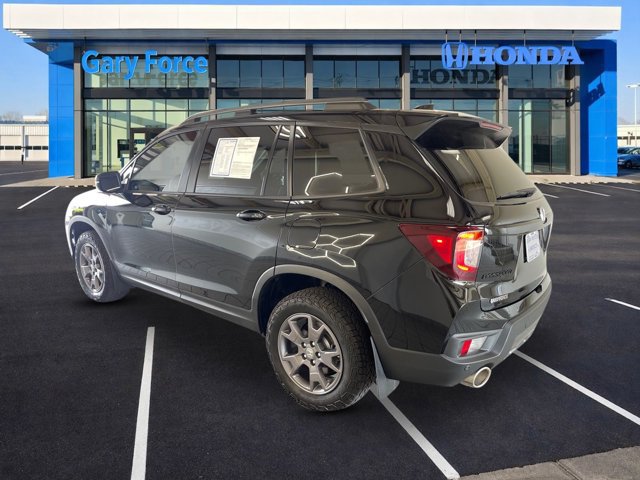 Used 2024 Honda Passport TrailSport image 3