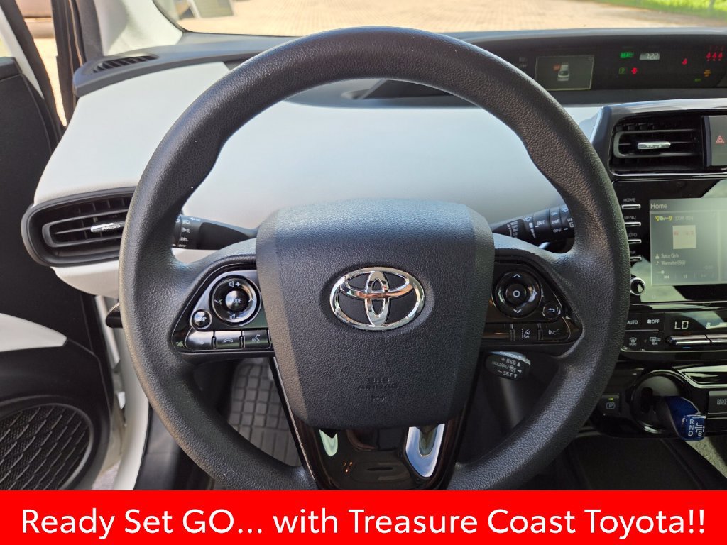 Used 2021 Toyota Prius LE FWD image 30