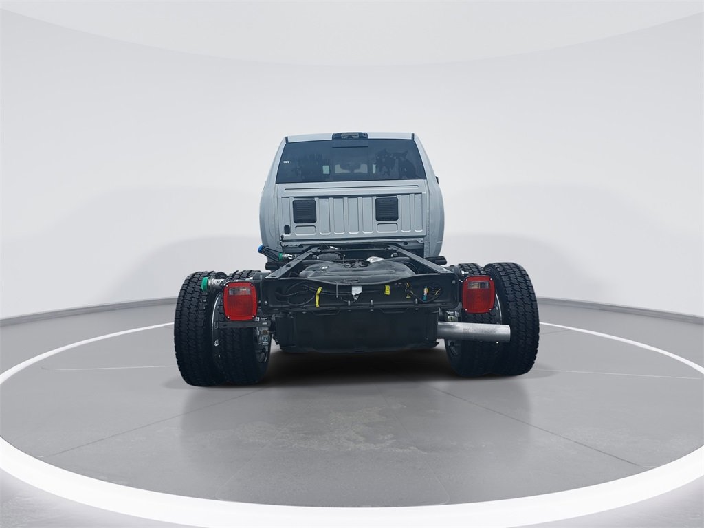 New 2026 RAM 5500 Tradesman w/ Laramie Trim Package image 7