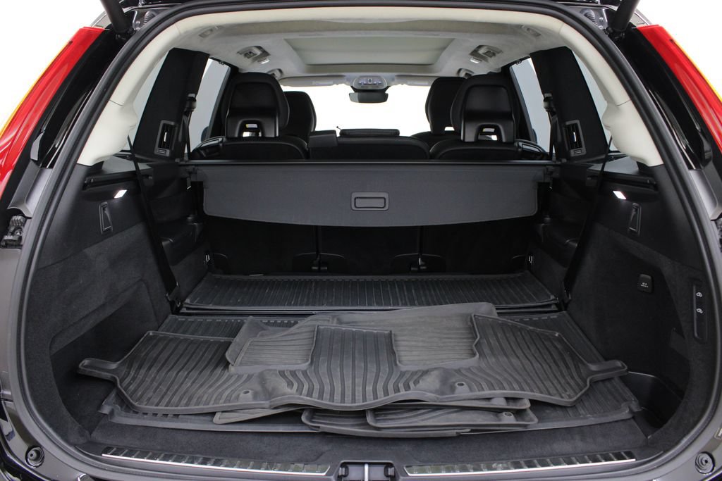 Used 2023 Volvo XC90 B6 Ultimate w/ Lounge Package AWD/4WD image 32
