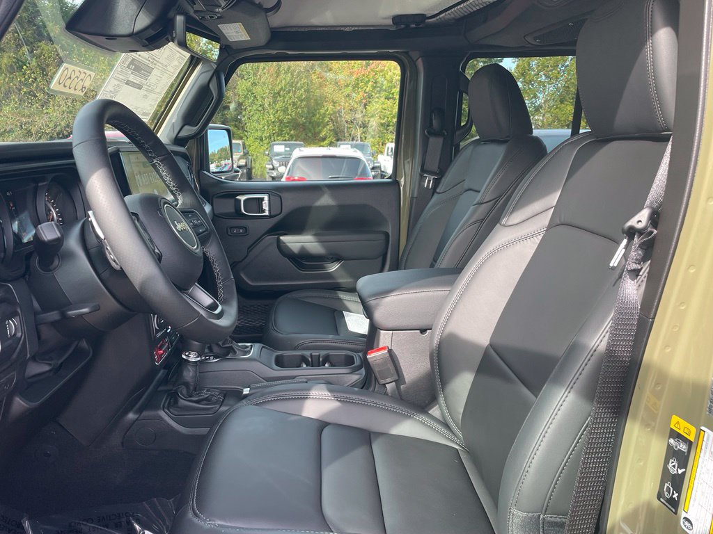New 2027 Jeep Wrangler Unlimited Rubicon 392 AWD/4WD image 2